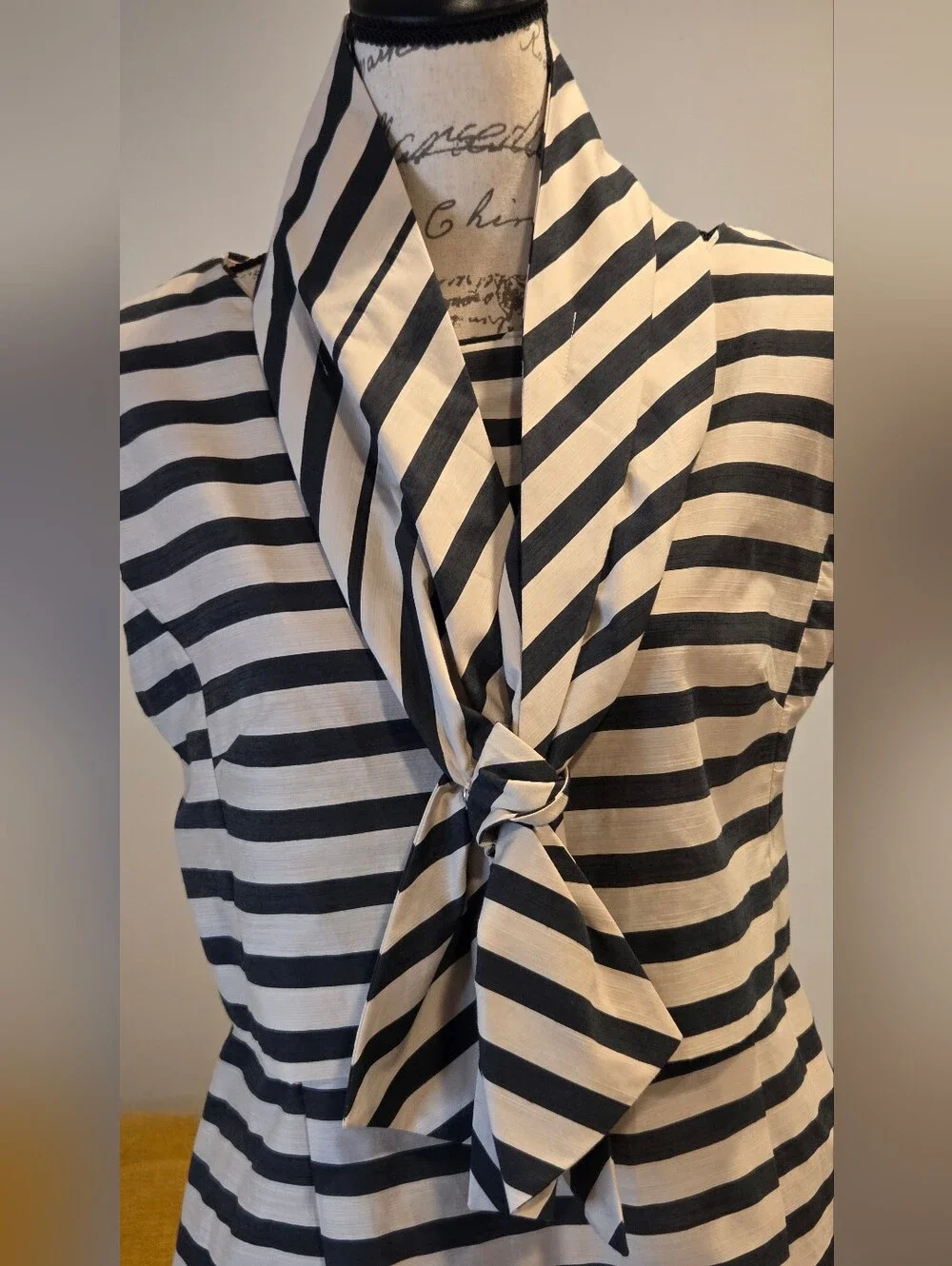 WEEKEND MAXMARA Striped Tie-Neck Sleeveless Dress in Black and White, Size 16 - Picture 8 of 16